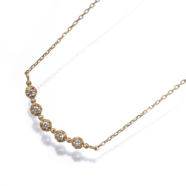 Vendome Necklace Diamond 5P 18K 750 Yellow Gold: Vendome Necklace Diamond 5P 18K 750 Yellow Gold A stunning 18k yellow gold pendant showcases a natural diamond, crafted in Japan with exceptional attention to detail. The 5P diamond is set against a