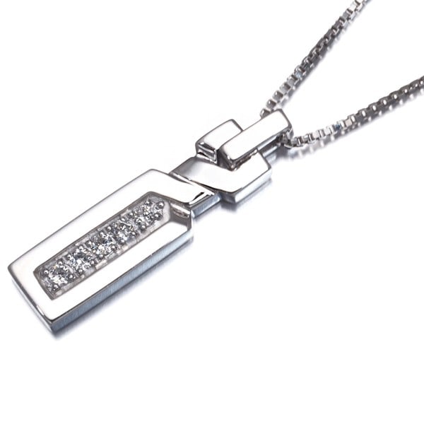 Vendome Necklace Diamond Bar 18K 750 White Gold: Vendome Necklace Diamond Bar 18K 750 White Gold Elevate your elegance with this stunning 18k white gold Vendome necklace featuring a beautiful diamond bar pendant. Crafted in Japan, this exquisite pie