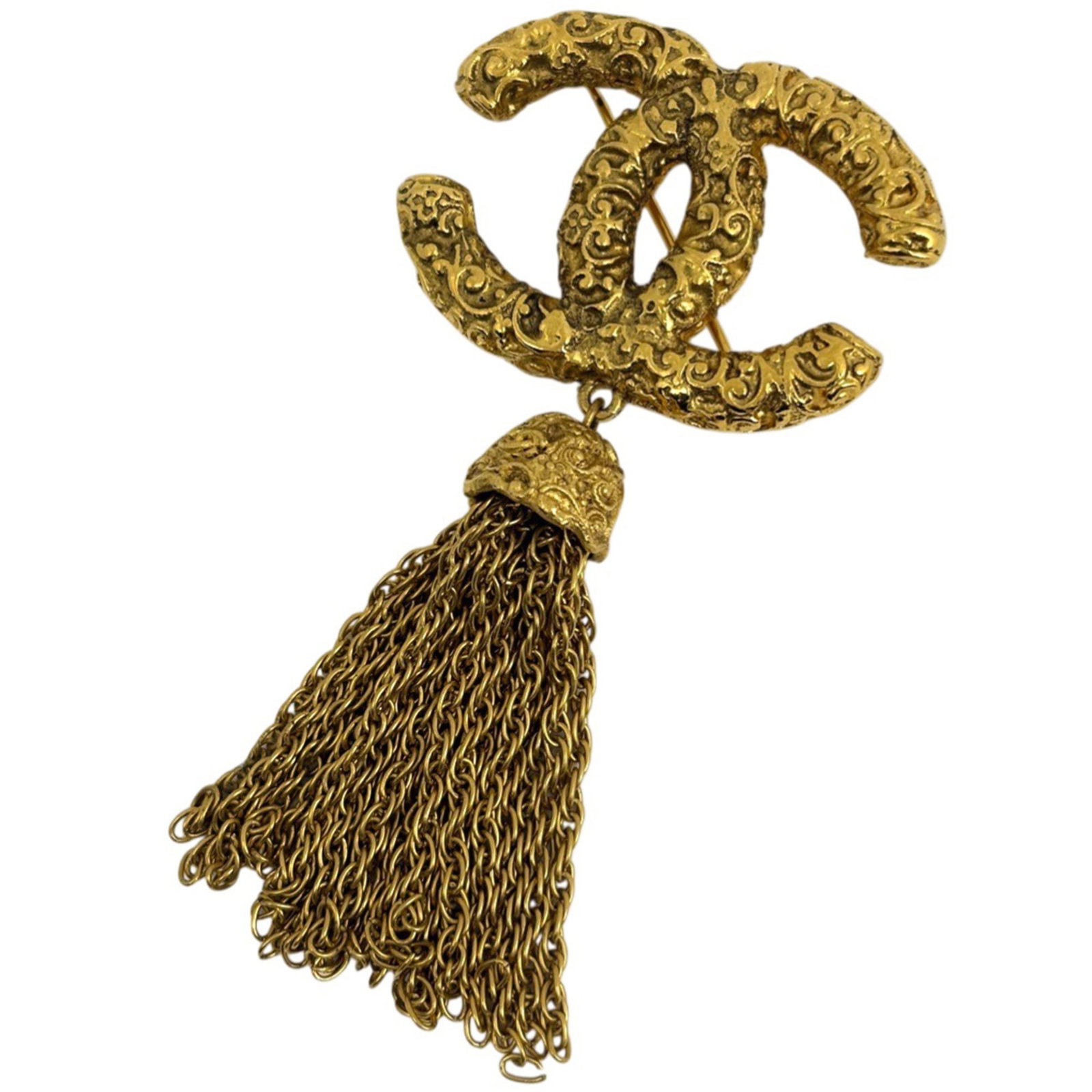 Chanel is a brooch (1 of 7)