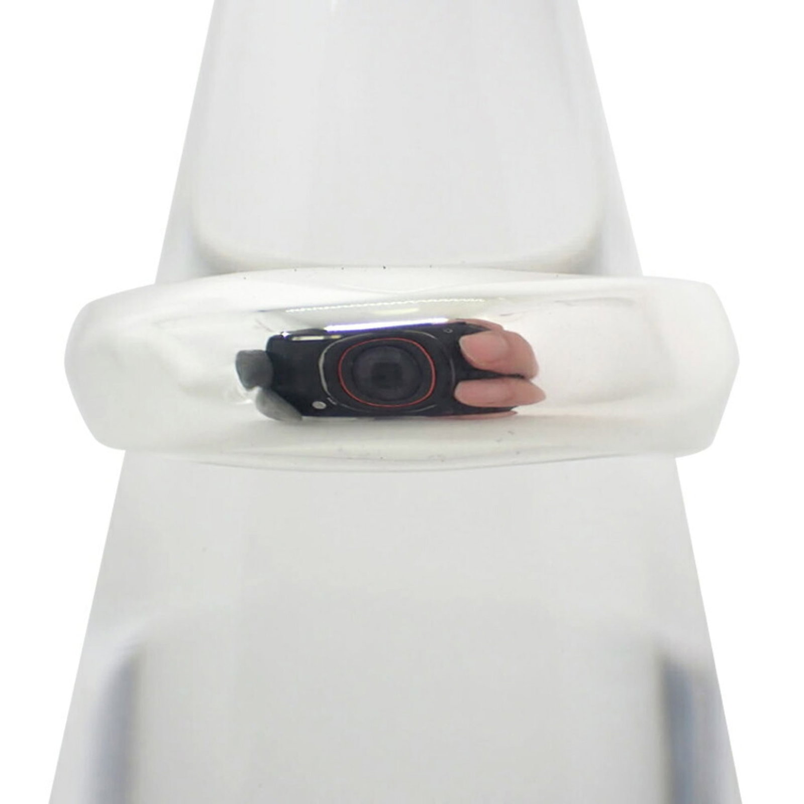 Tiffany Band Ring Sterling Silver 925: Tiffany Band Ring Sterling Silver 925 A beautiful Tiffany band ring made from sterling silver 925, this elegant piece is crafted with attention to detail and durability in mind, featuring a sleek