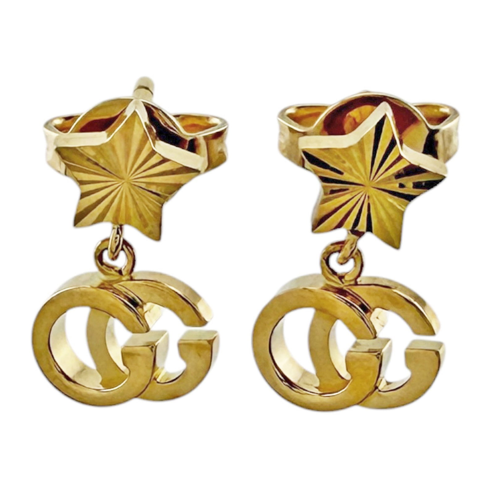 Gucci Stud Earrings Yellow Gold (18K): Gucci Stud Earrings Yellow Gold (18K) Elevate your style with these Gucci Stud Earrings in 18K Yellow Gold. Featuring a sleek and modern design, these earrings showcase the iconic Gucci brand. In