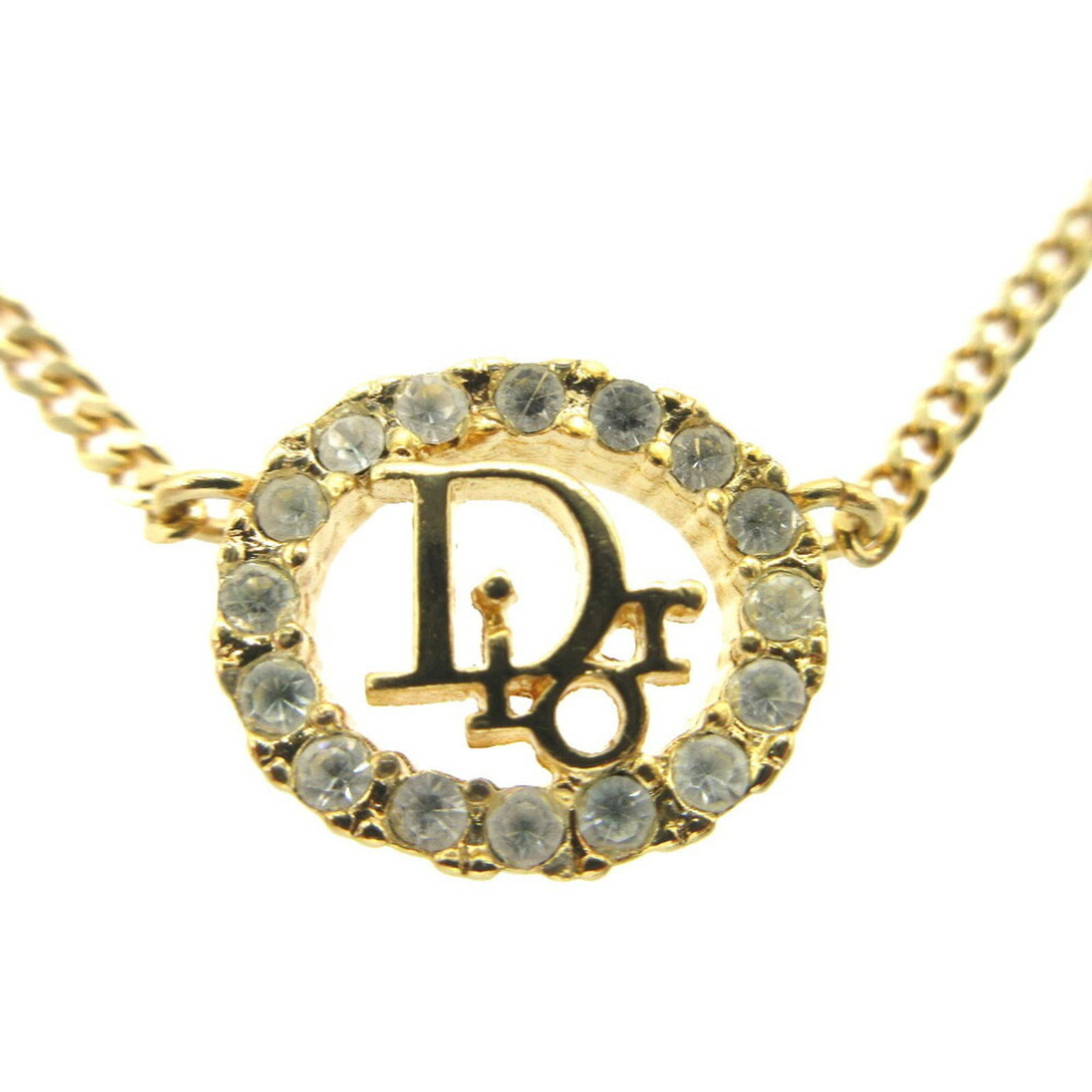 Christian Dior Oval Necklace Metal Gold 0290Christian: Christian Dior Oval Necklace Metal Gold 0290Christian A stunning gold oval pendant from Christian Dior adorns this elegant metal necklace, available in sizes to fit 38-43cm neck circumferences. The
