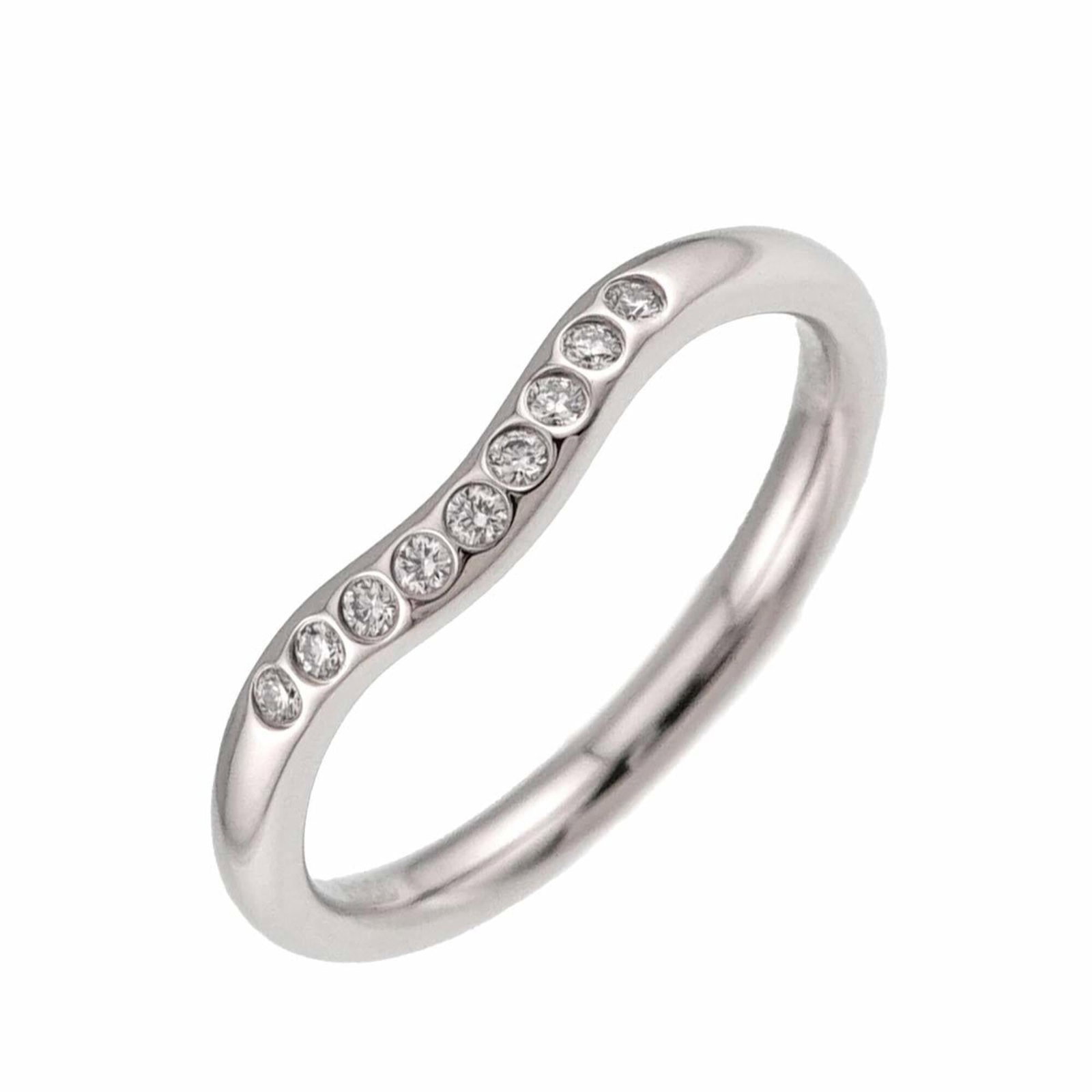 Tiffany Band Ring Platinum 950: Tiffany Band Ring Platinum 950 A beautiful Tiffany Band Ring made from platinum 950, this elegant ring is crafted with high-quality materials and offers a sleek, sophisticated design. With its