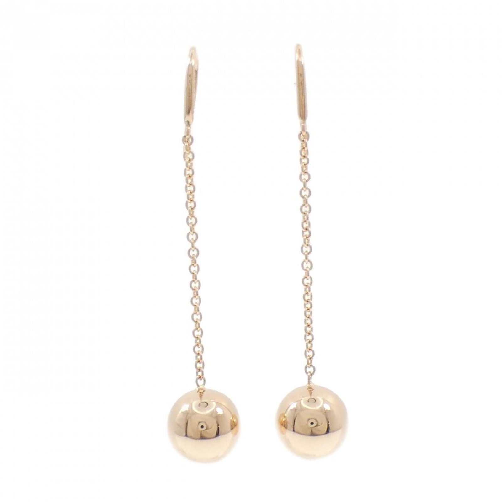 Pink gold earrings by Tiffany chain.: Pink gold earrings by Tiffany chain. Elegant pink gold chain earrings by Tiffany & Co., featuring 18K pink gold construction with a subtle pink hue. Measuring 42.30mm in length and 9.70mm in width, th