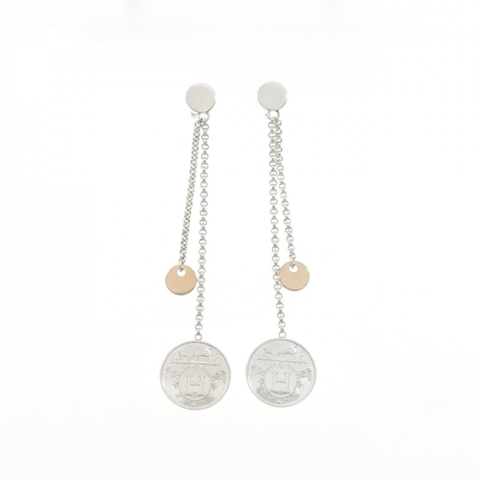 Hermes drop earrings in pink gold and silver 925.: Hermes drop earrings in pink gold and silver 925. Elegant drop earrings from Hermes, crafted in pink gold and silver 925. With a subtle sparkle, these refined earrings add a touch of sophistication to