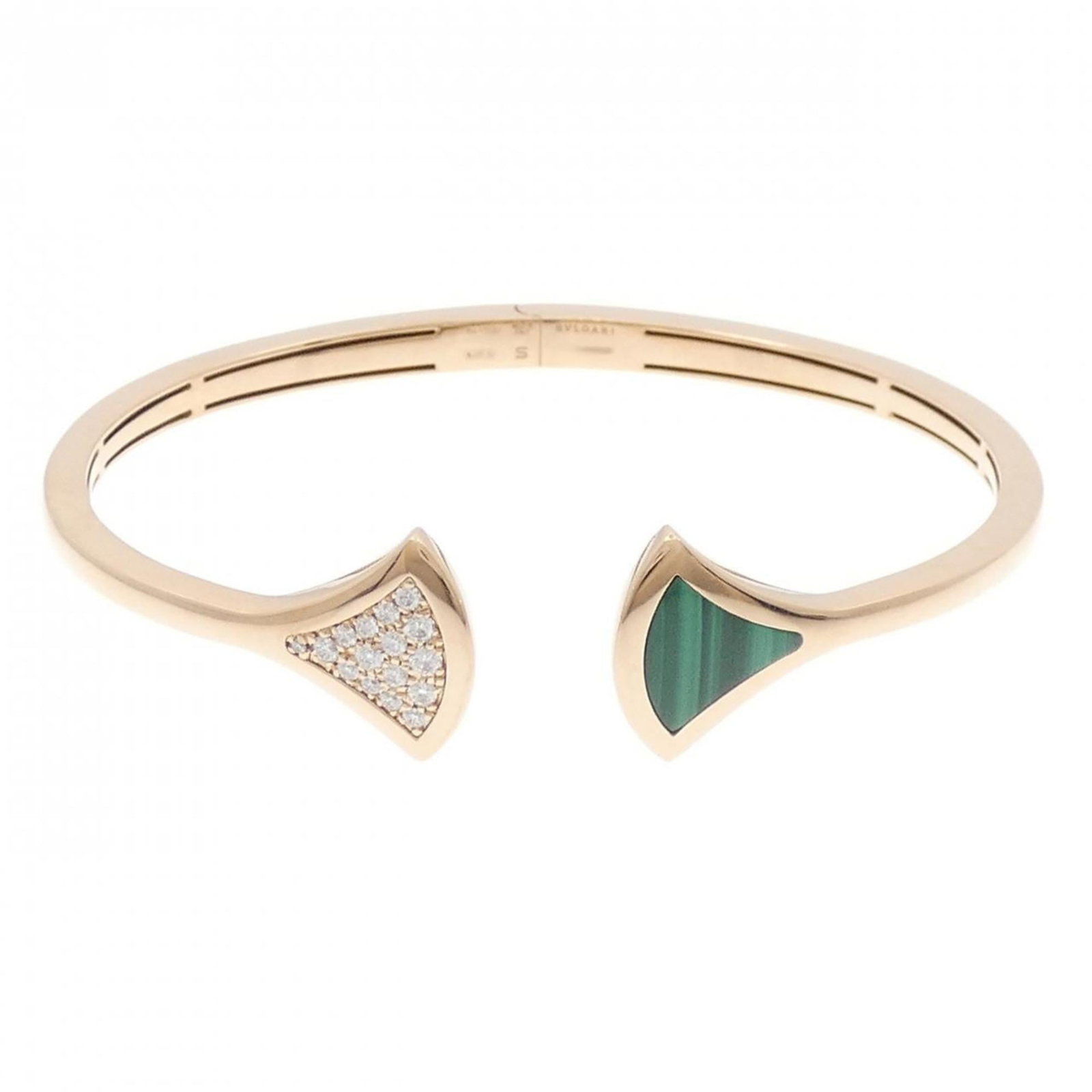 Bvlgari Bangle Pink Gold (18K): Bvlgari Bangle Pink Gold (18K) A stunning Bvlgari bangle in 18K pink gold, adorned with a diamond and malachite stone, adds a touch of elegance to any outfit. Measuring 15cm in length, this beautiful 