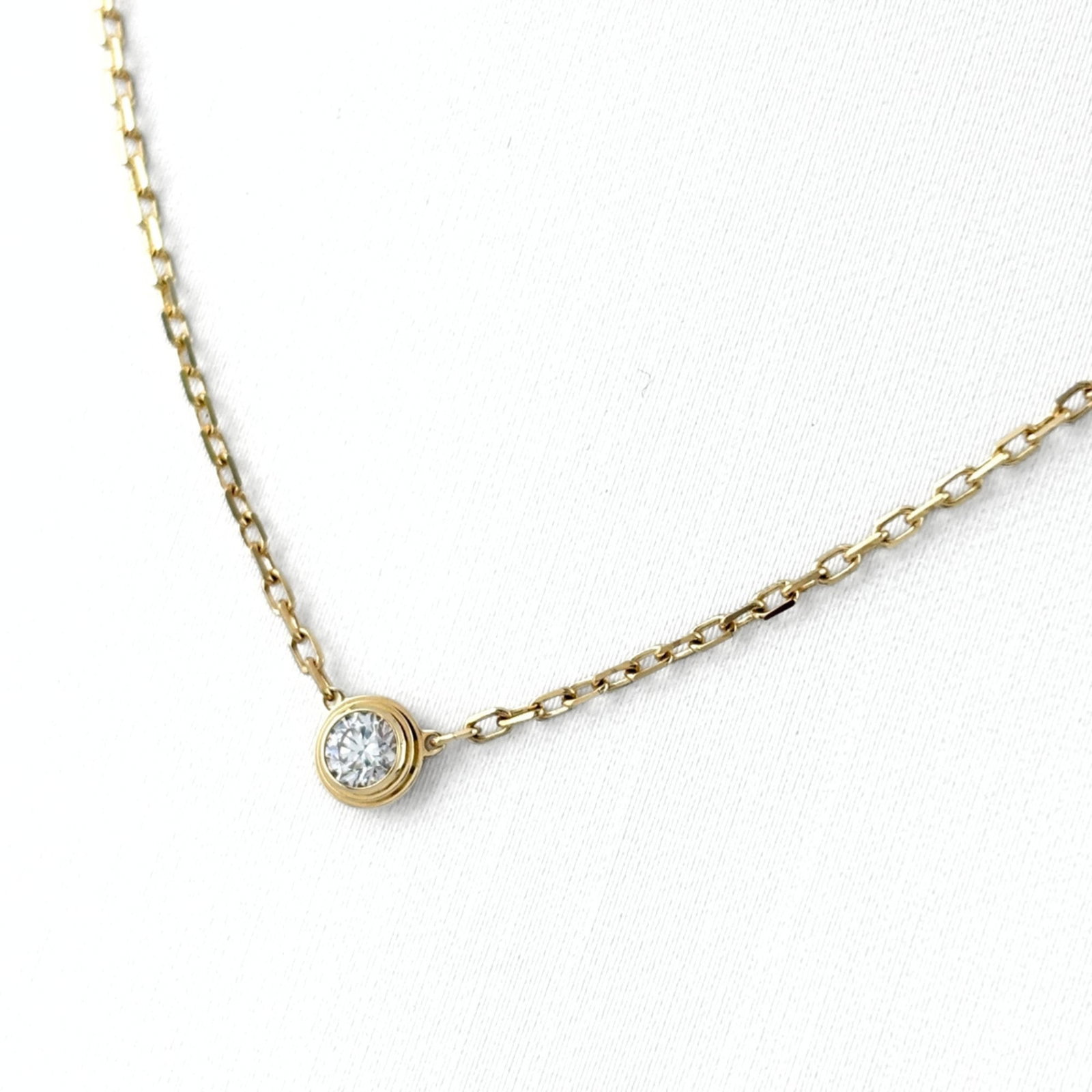 Cartier d'Amour SM Necklace, Yellow Gold (YG), Pendant 750 Diamond, Women's.: Cartier d'Amour SM Necklace, Yellow Gold (YG), Pendant 750 Diamond, Women's. A stunning Cartier d'Amour SM Necklace in yellow gold, featuring a 750 diamond pendant that adds a touch of elegance to