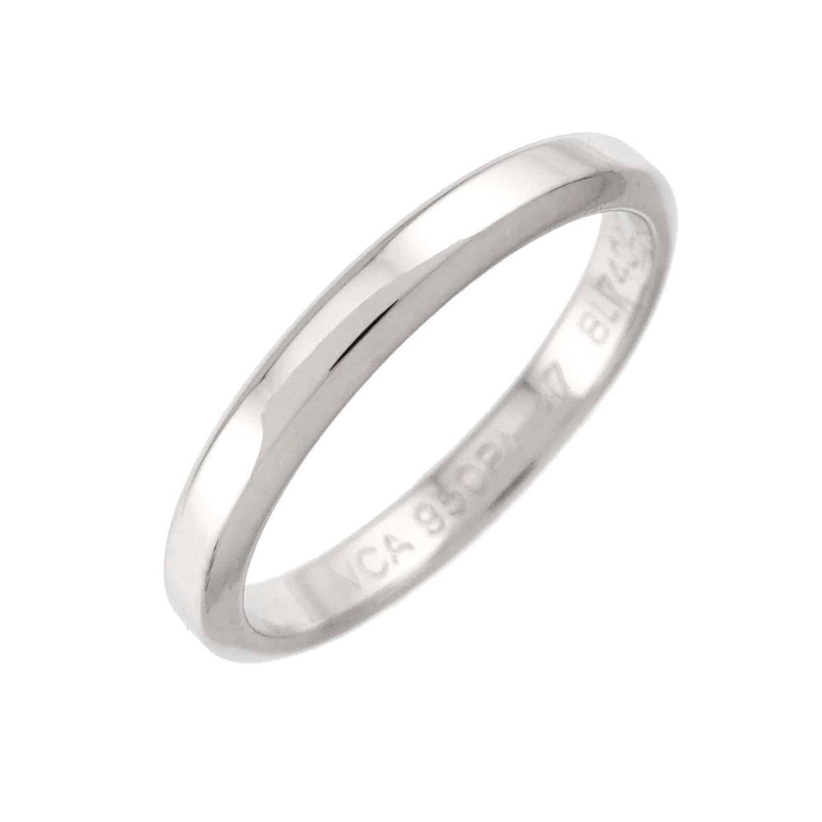 Van Cleef & Arpels Band Ring Platinum 950: Van Cleef & Arpels Band Ring Platinum 950 A sleek and sophisticated band ring from Van Cleef & Arpels, crafted in platinum 950 for a touch of luxury. This used item is in near-perfect condition, with 