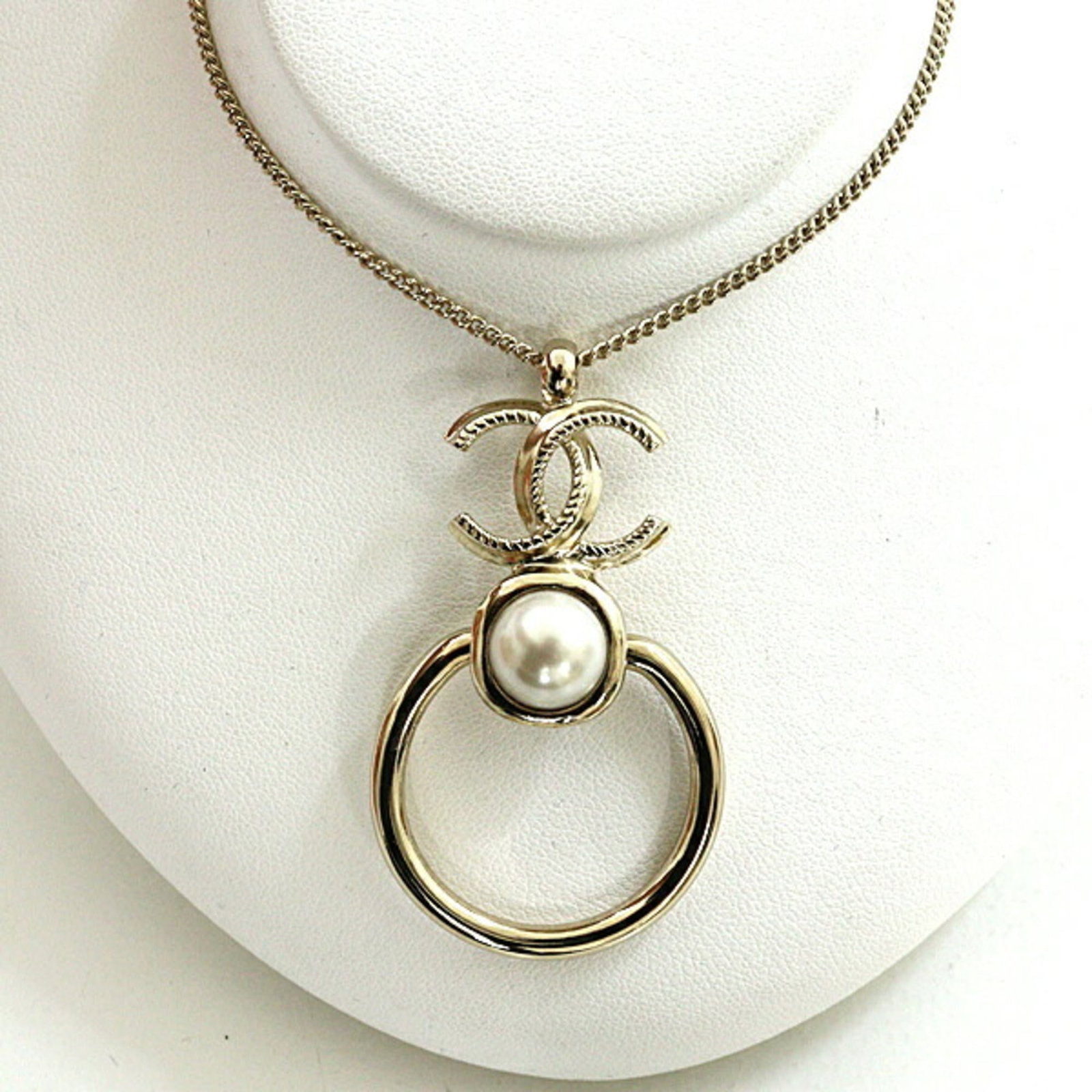 CHANEL GP Necklace Light Gold (1 of 3)