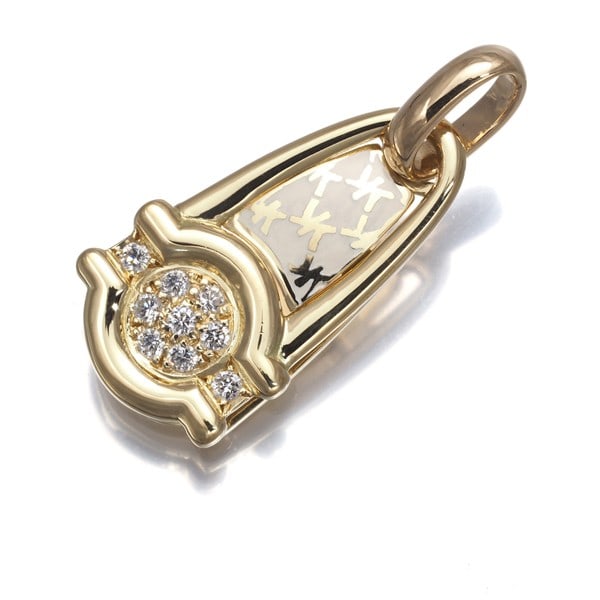 Korloff Pendant Diamond 18K 750 Yellow Gold/ Enamel: Korloff Pendant Diamond 18K 750 Yellow Gold/ Enamel A stunning 18k yellow gold pendant showcases a natural diamond, crafted in the heart of France. The Korloff brand is renowned for its exceptional