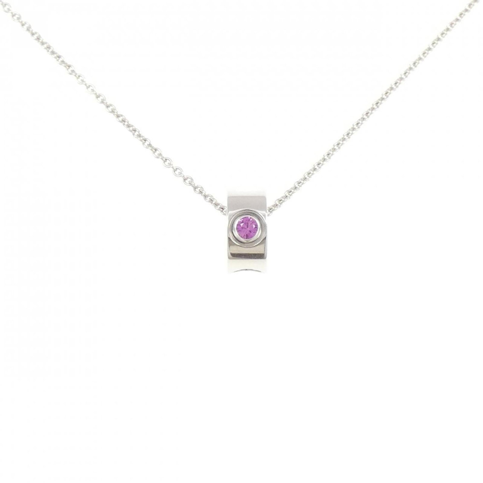 Louis Vuitton Empreinte Pendant Necklace: Louis Vuitton Empreinte Pendant Necklace A stunning Louis Vuitton Empreinte pendant necklace in white gold, featuring a beautiful sapphire stone, adds a touch of elegance to any outfit. With a 40cm