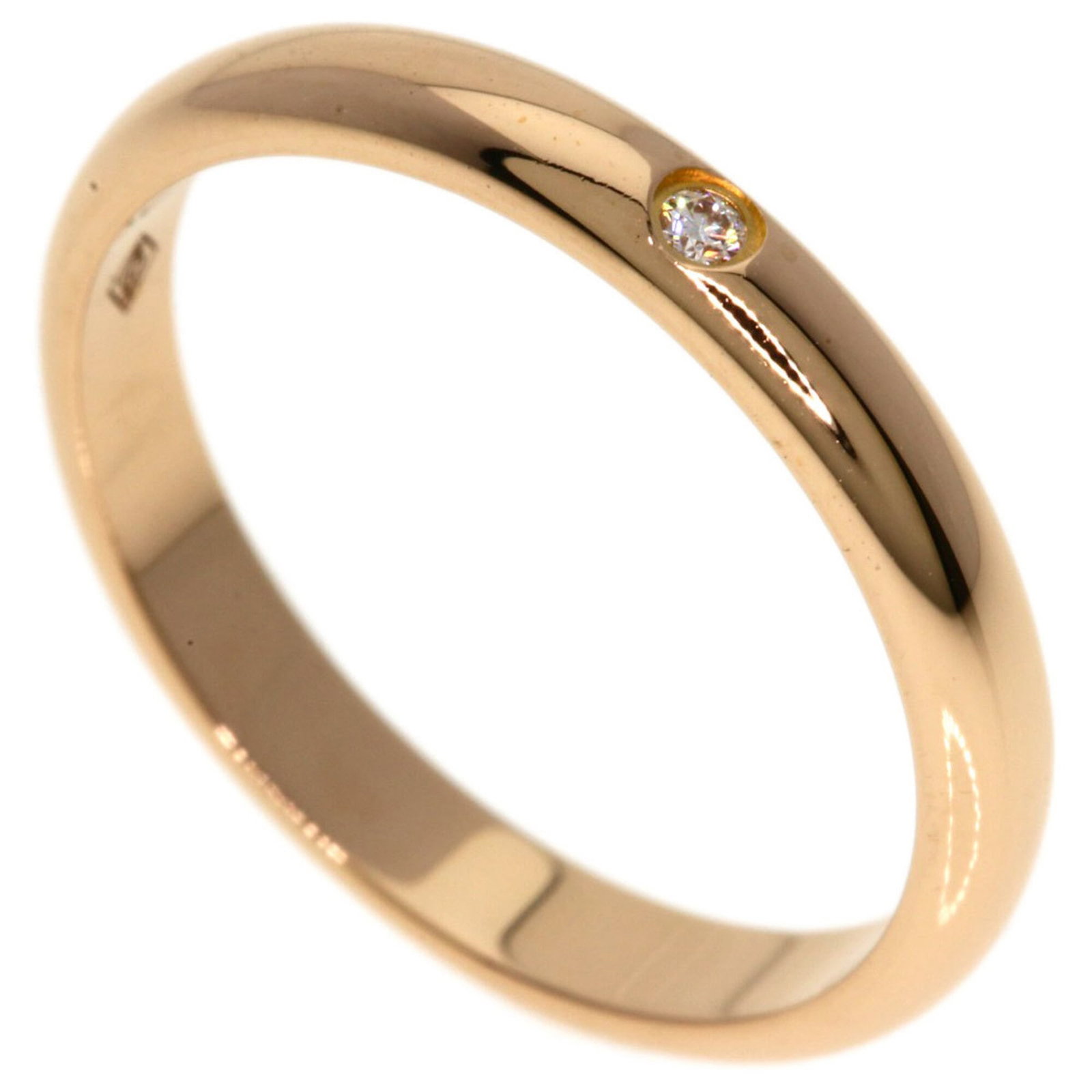 Cartier Band Ring Pink Gold (18K): Cartier Band Ring Pink Gold (18K) A beautiful Cartier band ring in pink gold (18K) awaits - its 4.5 size fits comfortably on the wrist, while its subtle design makes it suitable for everyday wear.