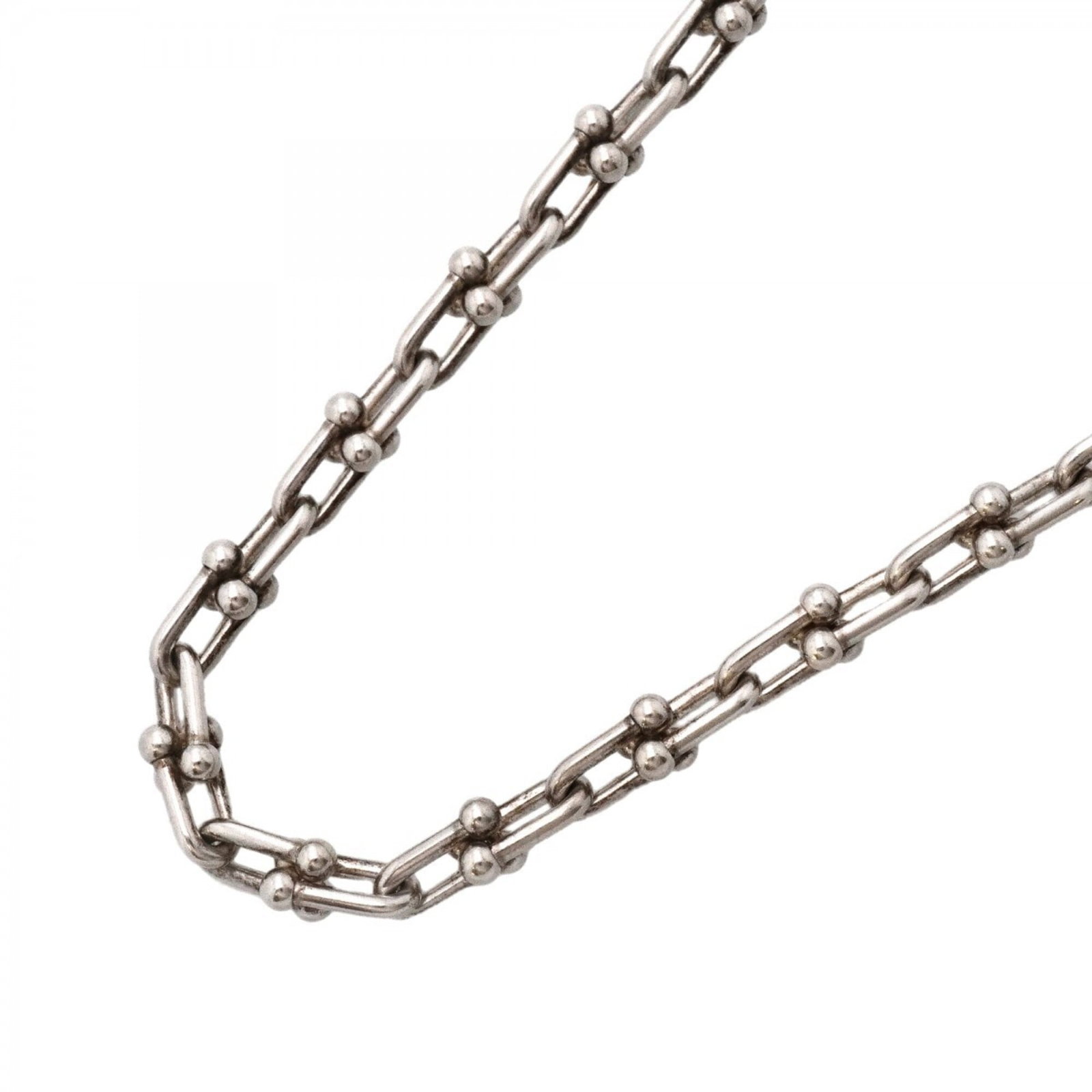 Tiffany & Co. Hardware Necklace, Sterling Silver 925, for Men and Women: Tiffany & Co. Hardware Necklace, Sterling Silver 925, for Men and Women A timeless Tiffany & Co. hardware necklace, crafted from sterling silver 925, adds an elegant touch to any outfit. With its