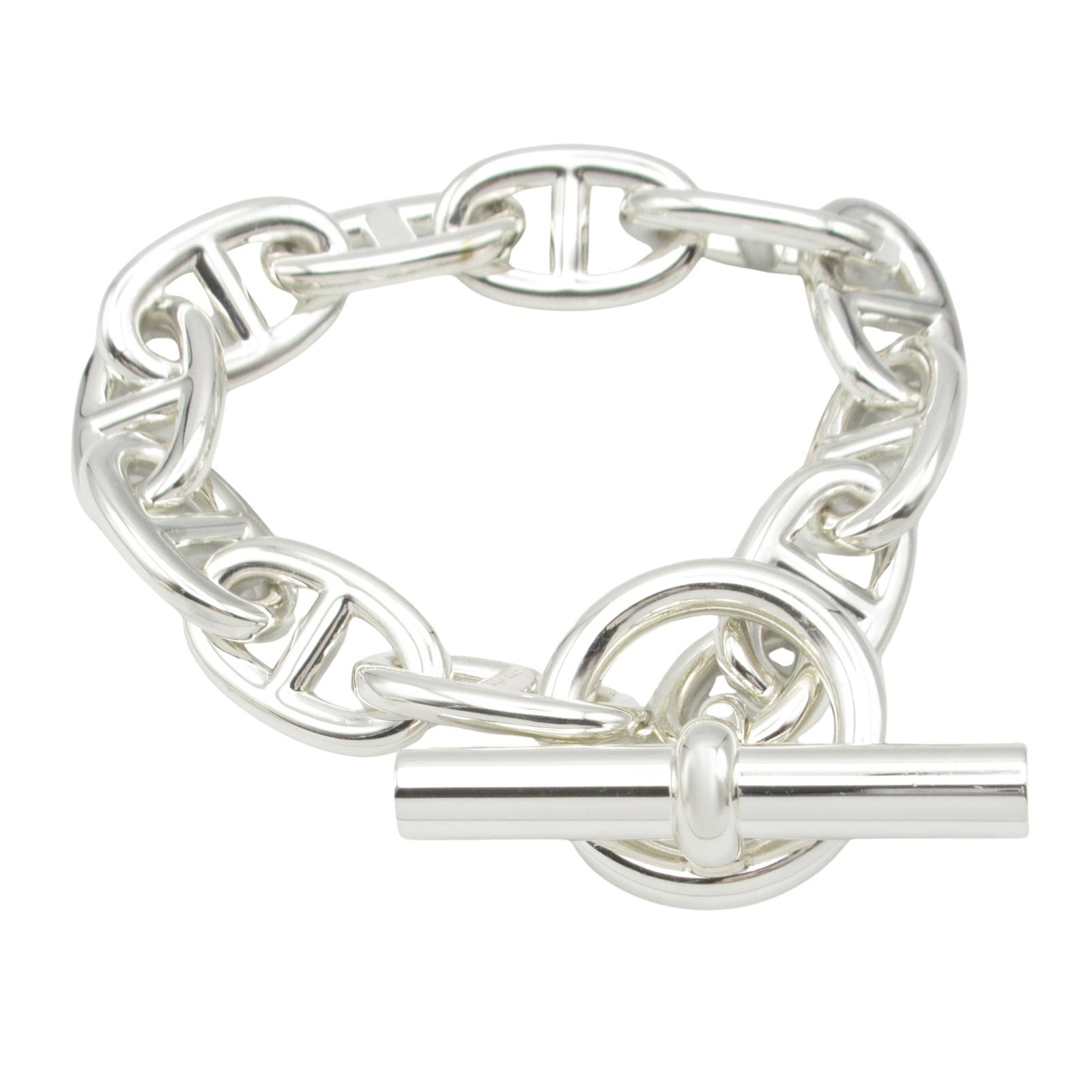 Hermes Charm Bracelet Silver 925: Hermes Charm Bracelet Silver 925 A sleek and sophisticated silver charm bracelet from Hermes, crafted with 925 sterling silver for a durable and elegant finish. Measuring 17cm in length, this