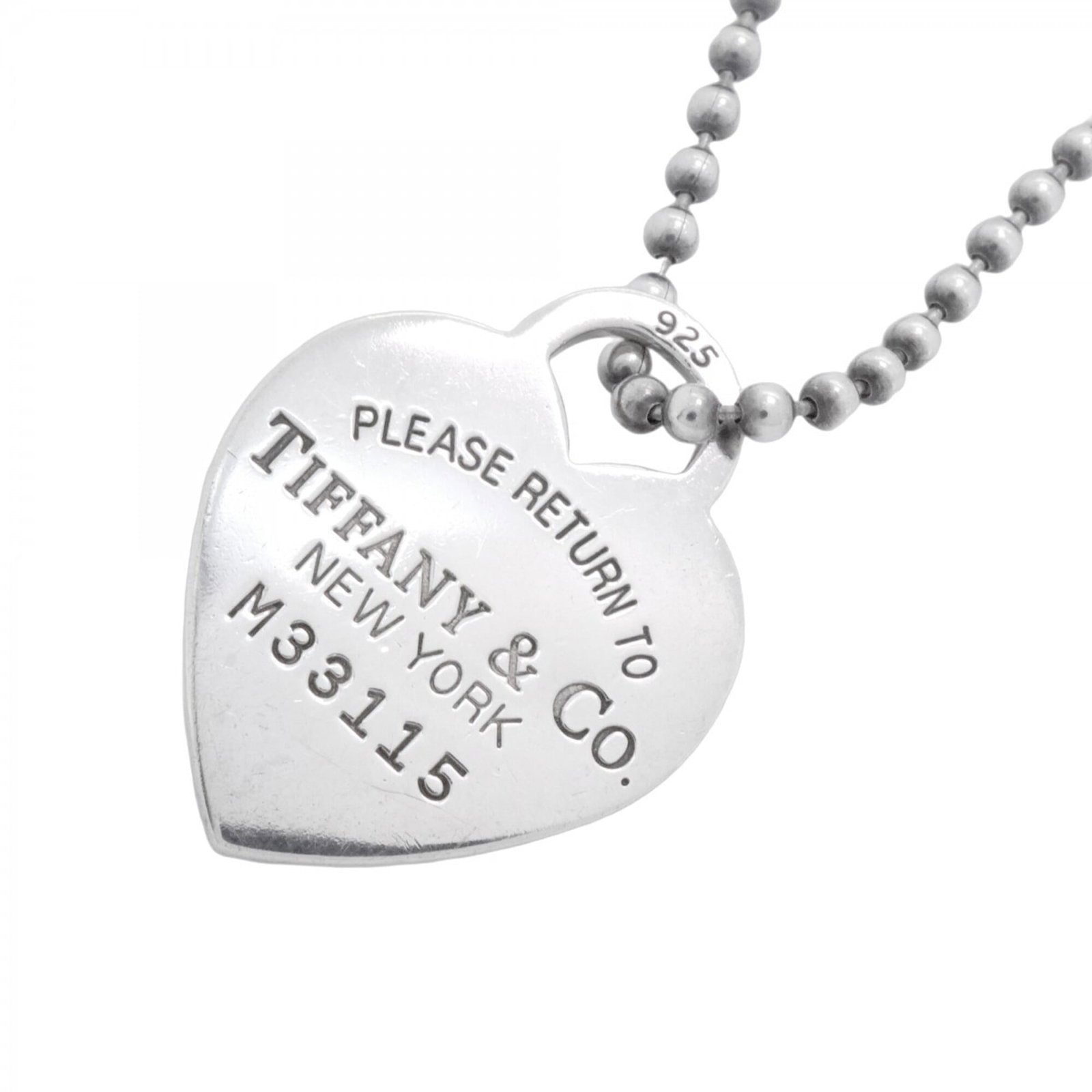 Tiffany & Co sterling silver women's heart necklace.: Tiffany & Co sterling silver women's heart necklace. A beautiful Tiffany & Co sterling silver women's heart necklace, featuring a 29.9mm x 23mm pendant in excellent condition despite showing some