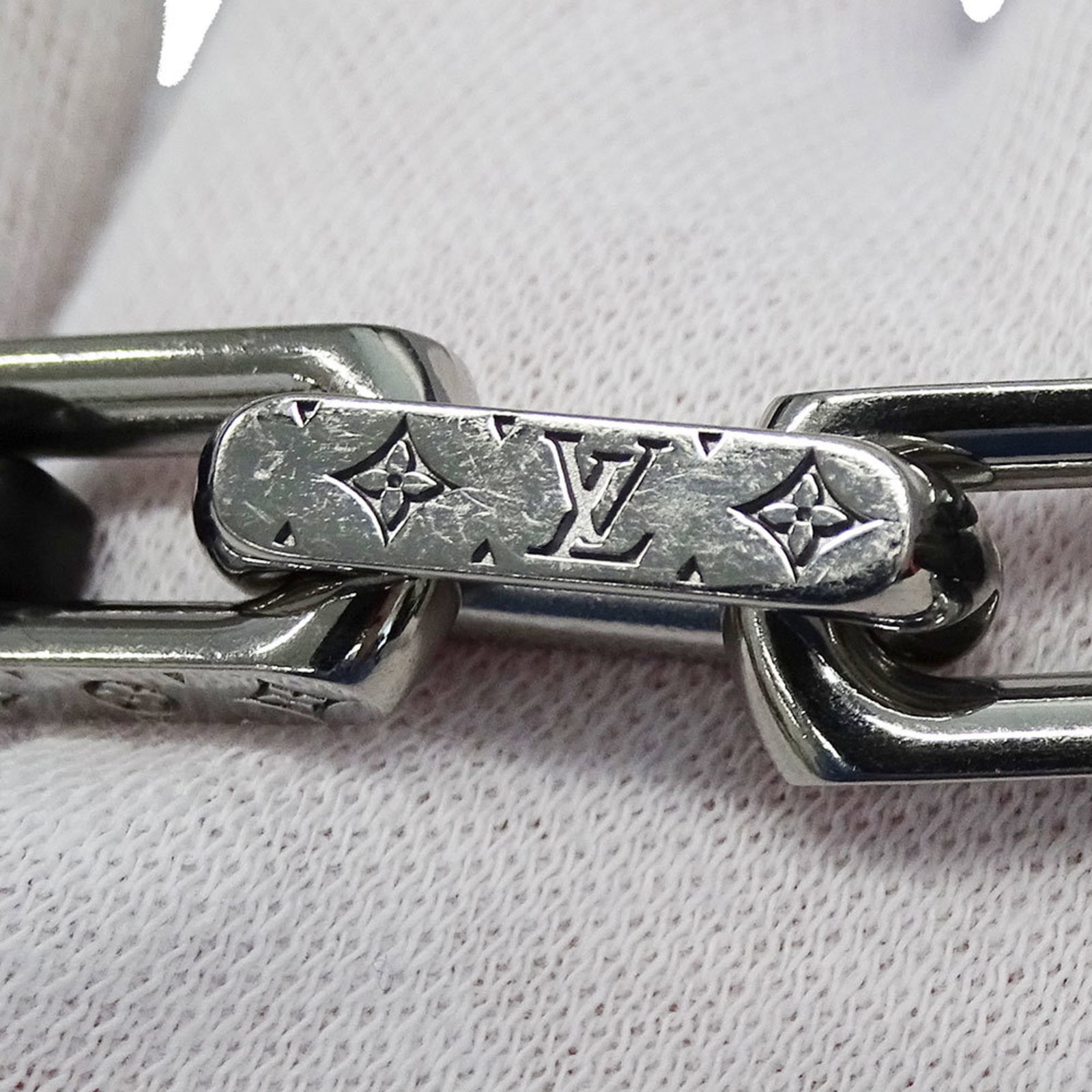 Louis Vuitton metal charm bracelet - 6