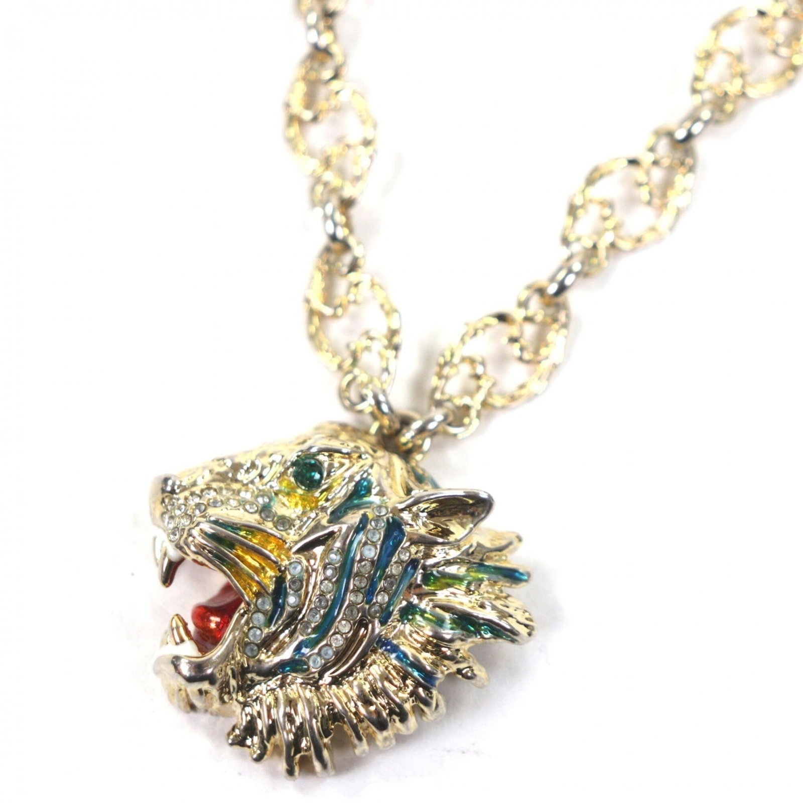 GUCCI Lion Head Chain Necklace, Gold, Made in Italy, Men's & Women's Accessory: GUCCI Lion Head Chain Necklace, Gold, Made in Italy, Men's & Women's Accessory A luxurious Gucci Lion Head Chain Necklace in gold, crafted with attention to detail and made in Italy, adds a touch of