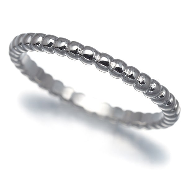 Van Cleef & Arpels Ring Perlee Small Eu53 18K 750 White Gold: Van Cleef & Arpels Ring Perlee Small Eu53 18K 750 White Gold A stunning Van Cleef & Arpels Perlee ring in 18k white gold, crafted with attention to detail and elegance. This exquisite piece boasts a s