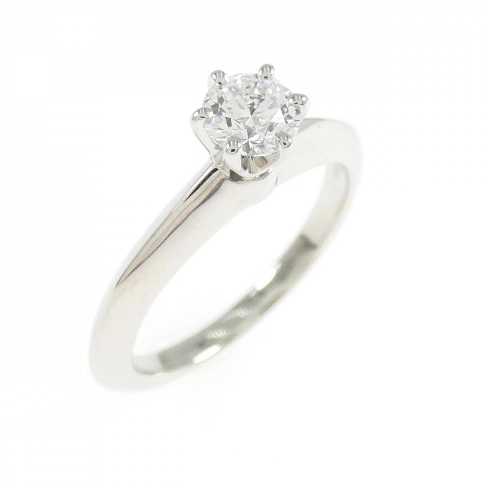 Tiffany Band Ring Platinum 950: Tiffany Band Ring Platinum 950 A stunning Tiffany Band Ring in platinum 950, featuring a diamond stone, this elegant ring is crafted from high-quality platinum and adorned with a sparkling diamond.