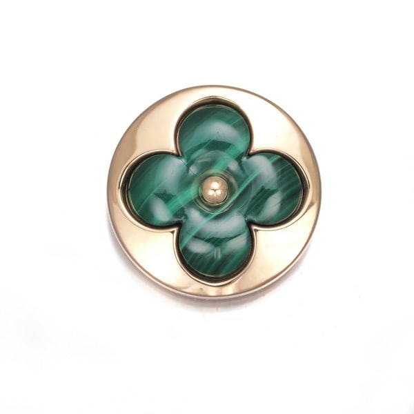 Louis Vuitton Single Earring Malachite Color Blossom Bb Sun 18K Rg: Louis Vuitton Single Earring Malachite Color Blossom Bb Sun 18K Rg A stunning single earring from Louis Vuitton's Color Blossom BB collection, featuring a natural malachite stone in rose gold 18k