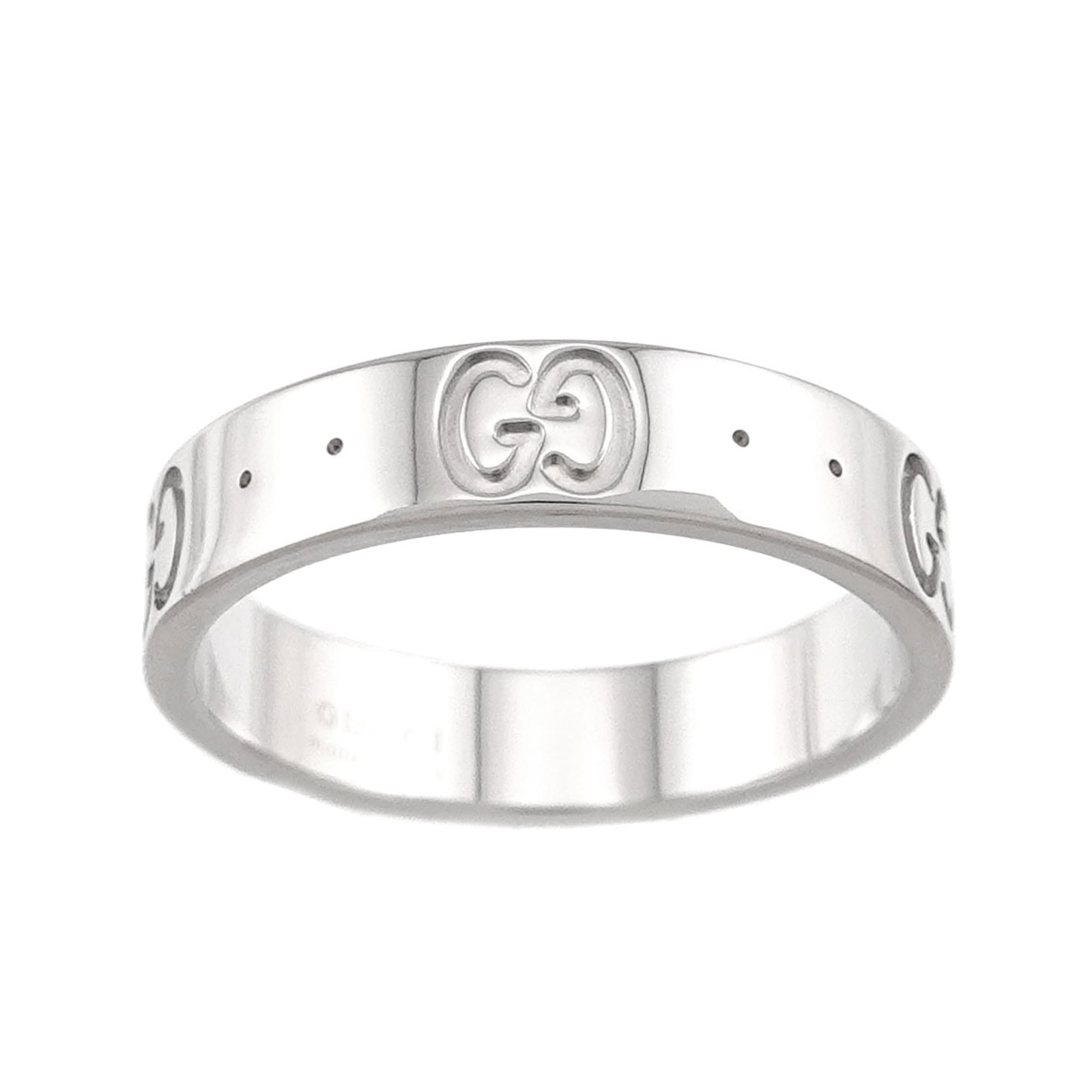 Gucci white gold band ring: Gucci white gold band ring A sleek and sophisticated Gucci white gold band ring, crafted from 18K material, adds a touch of luxury to any outfit. With its understated elegance, this ring is perfect