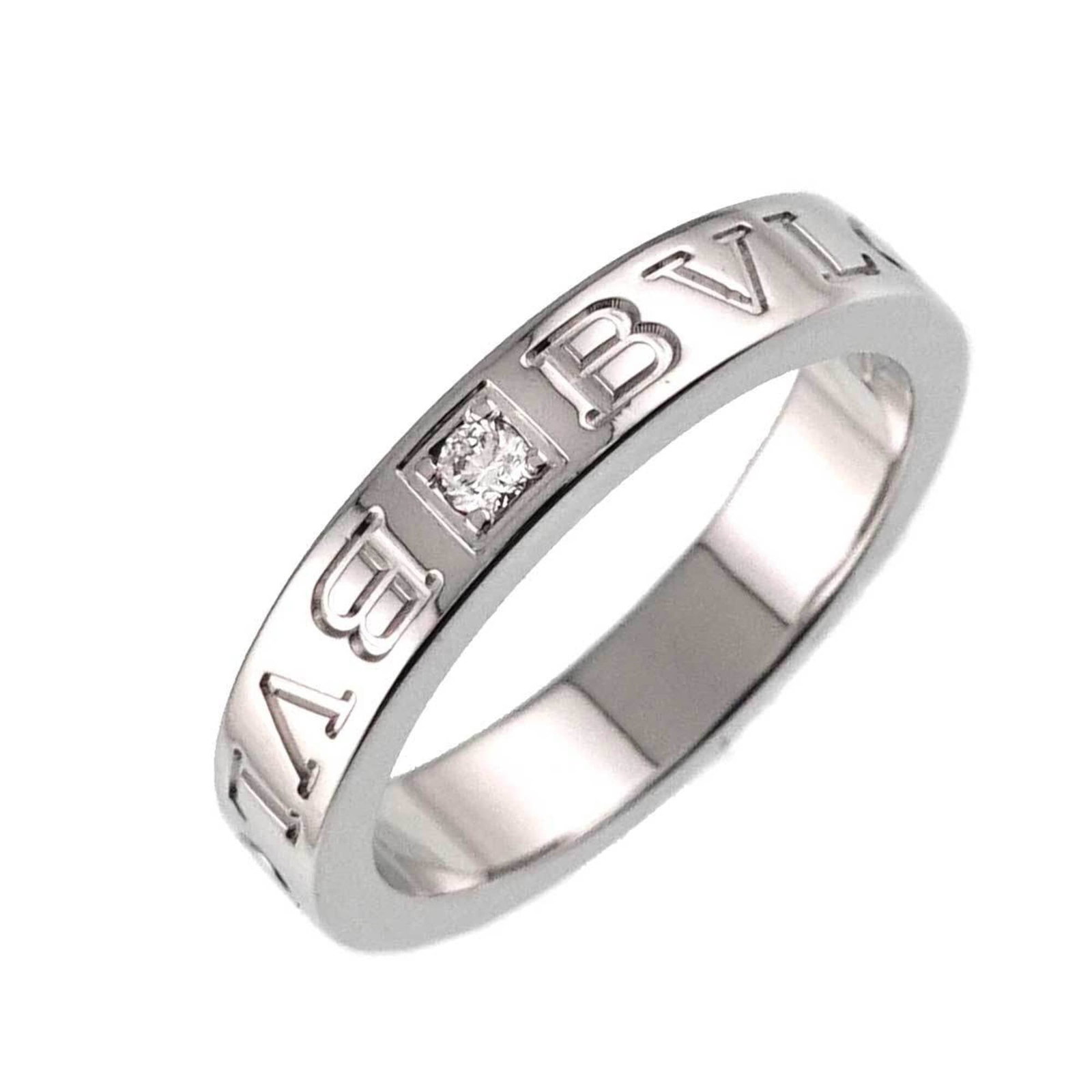 Bvlgari Band Ring White Gold (18K): Bvlgari Band Ring White Gold (18K) A beautiful Bvlgari Band Ring in white gold (18K) is up for auction, featuring a sleek and sophisticated design that exudes luxury. With its high-quality 18K white