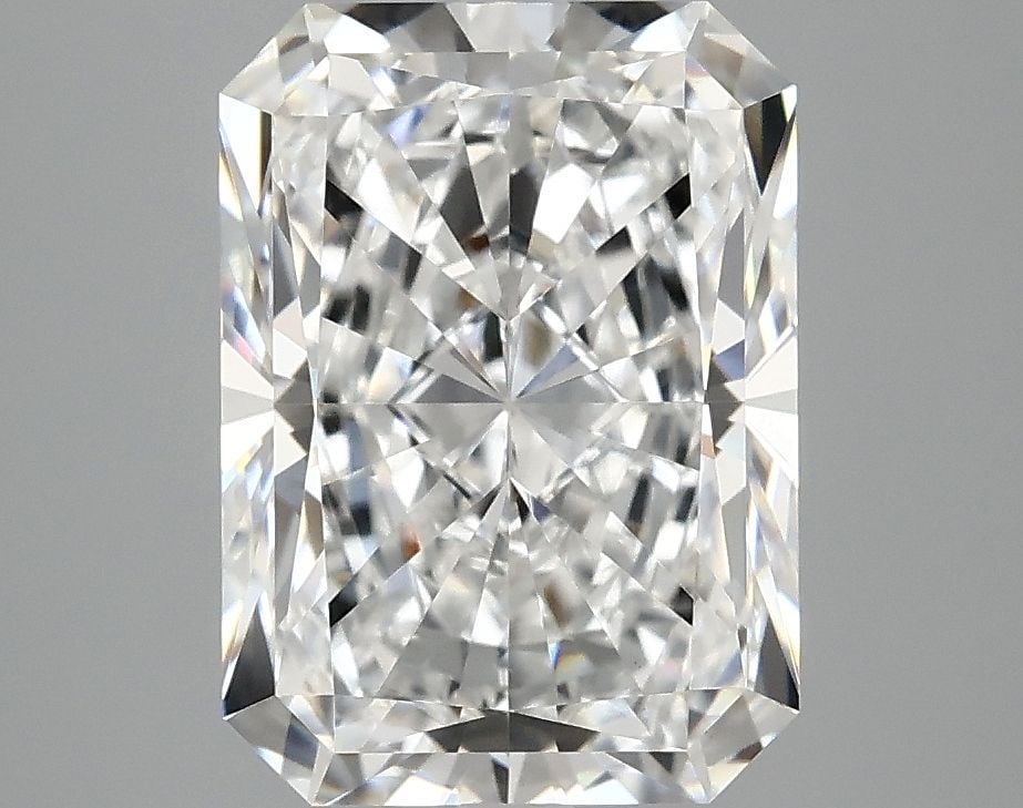 IGI Radiant 3.79ct E VVS2 - Loose Lab Diamond: IGI Radiant 3.79ct E VVS2 - Loose Lab Diamond This listing features IGI Radiant 3.79ct E VVS2 - Loose Lab Diamond. Item specifics are provided below. Item Specifics: Source: This Is A Real Diamond