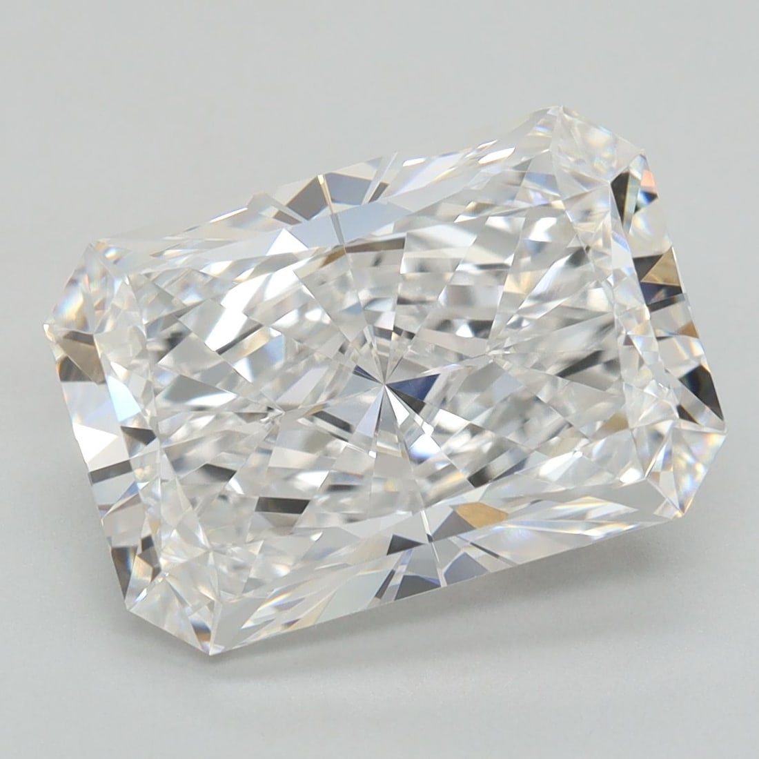 GIA Radiant 4.08ct E VVS2 - Loose Lab Diamond: GIA Radiant 4.08ct E VVS2 - Loose Lab Diamond This listing features GIA Radiant 4.08ct E VVS2 - Loose Lab Diamond. Item specifics are provided below. Item Specifics: Source: This Is A Real Diamond Gro