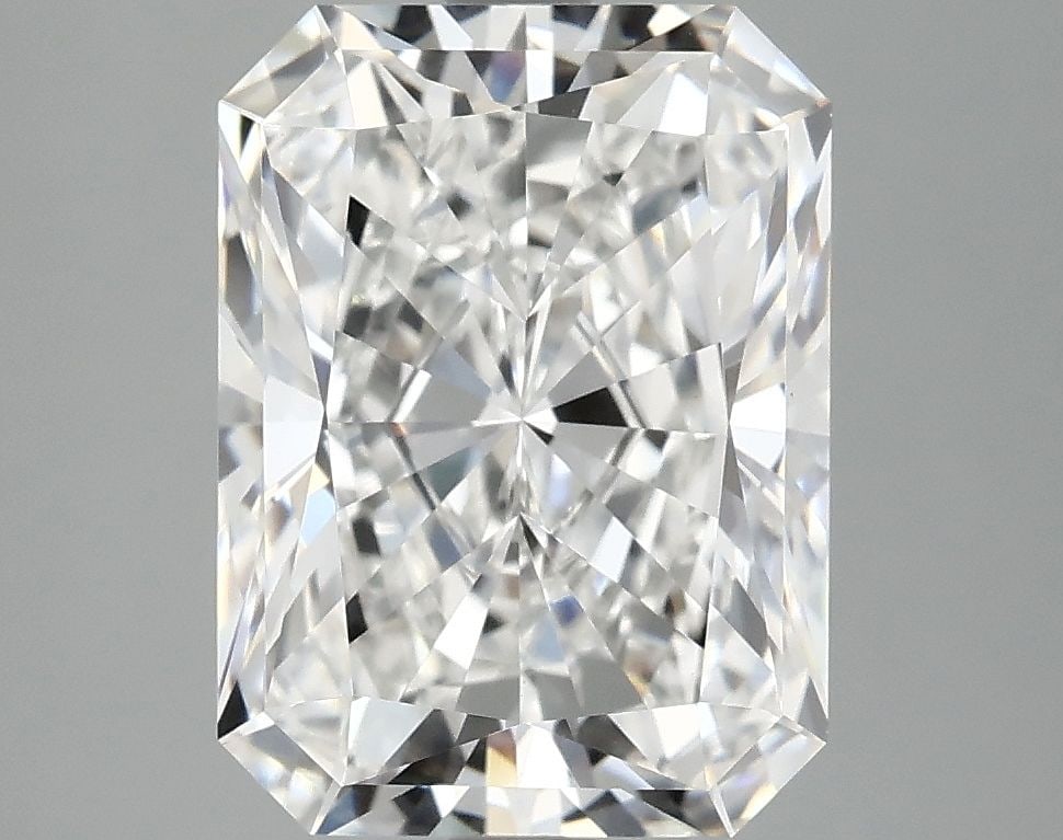 IGI Radiant 4.47ct E VVS2 - Loose Lab Diamond: IGI Radiant 4.47ct E VVS2 - Loose Lab Diamond This listing features IGI Radiant 4.47ct E VVS2 - Loose Lab Diamond. Item specifics are provided below. Item Specifics: Source: This Is A Real Diamond Gro