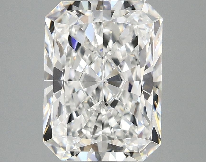 IGI Radiant 3.1ct E VVS2 - Loose Lab Diamond: IGI Radiant 3.1ct E VVS2 - Loose Lab Diamond This listing features IGI Radiant 3.1ct E VVS2 - Loose Lab Diamond. Item specifics are provided below. Item Specifics: Source: This Is A Real Diamond Grown