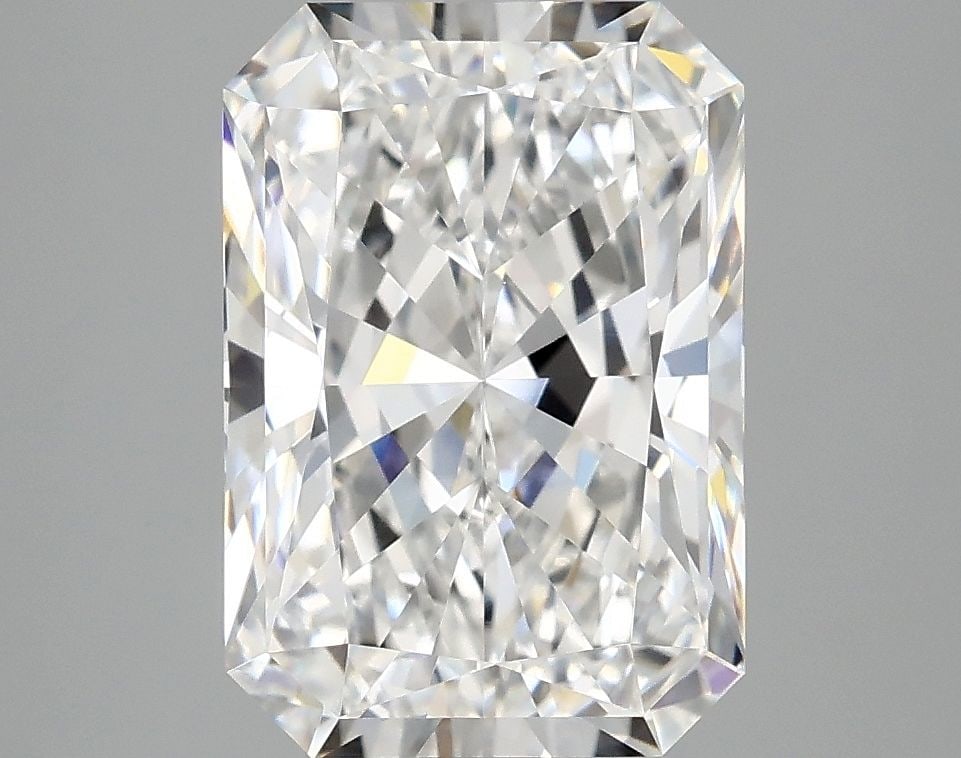 IGI Radiant 3.9ct E VVS2 - Loose Lab Diamond: IGI Radiant 3.9ct E VVS2 - Loose Lab Diamond This listing features IGI Radiant 3.9ct E VVS2 - Loose Lab Diamond. Item specifics are provided below. Item Specifics: Source: This Is A Real Diamond Grown