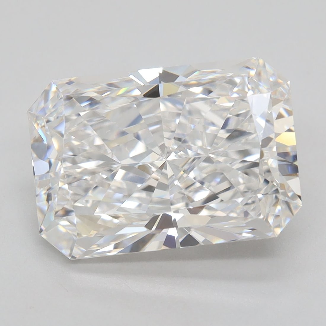GIA Radiant 4.03ct E VVS2 - Loose Lab Diamond: GIA Radiant 4.03ct E VVS2 - Loose Lab Diamond This listing features GIA Radiant 4.03ct E VVS2 - Loose Lab Diamond. Item specifics are provided below. Item Specifics: Source: This Is A Real Diamond Gro