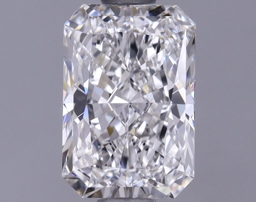 IGI Radiant 1.0ct E VVS2 - Loose Lab Diamond: IGI Radiant 1.0ct E VVS2 - Loose Lab Diamond This listing features IGI Radiant 1.0ct E VVS2 - Loose Lab Diamond. Item specifics are provided below. Item Specifics: Source: This Is A Real Diamond Grown