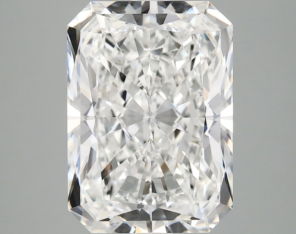 IGI Radiant 4.99ct E VVS2 - Loose Lab Diamond: IGI Radiant 4.99ct E VVS2 - Loose Lab Diamond This listing features IGI Radiant 4.99ct E VVS2 - Loose Lab Diamond. Item specifics are provided below. Item Specifics: Source: This Is A Real Diamond Gro