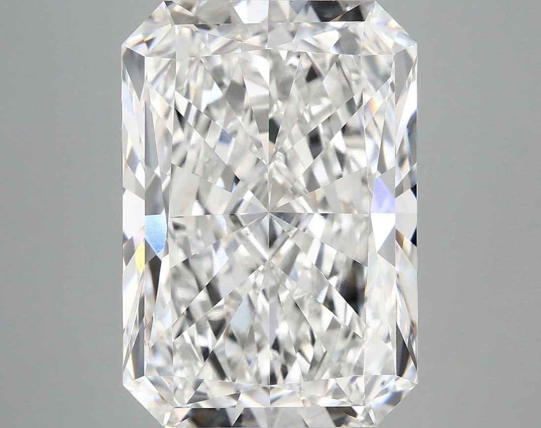 IGI Radiant 10.27ct F VVS2 - Loose Lab Diamond: IGI Radiant 10.27ct F VVS2 - Loose Lab Diamond This listing features IGI Radiant 10.27ct F VVS2 - Loose Lab Diamond. Item specifics are provided below. Item Specifics: Source: This Is A Real Diamond G