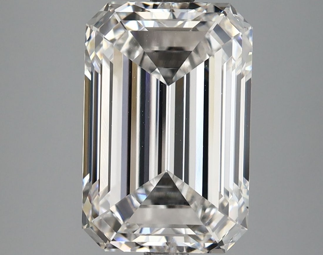 IGI Emerald 4.76ct G VVS2 - Loose Lab Diamond: IGI Emerald 4.76ct G VVS2 - Loose Lab Diamond This listing features IGI Emerald 4.76ct G VVS2 - Loose Lab Diamond. Item specifics are provided below. Item Specifics: Source: This Is A Real Diamond Gro