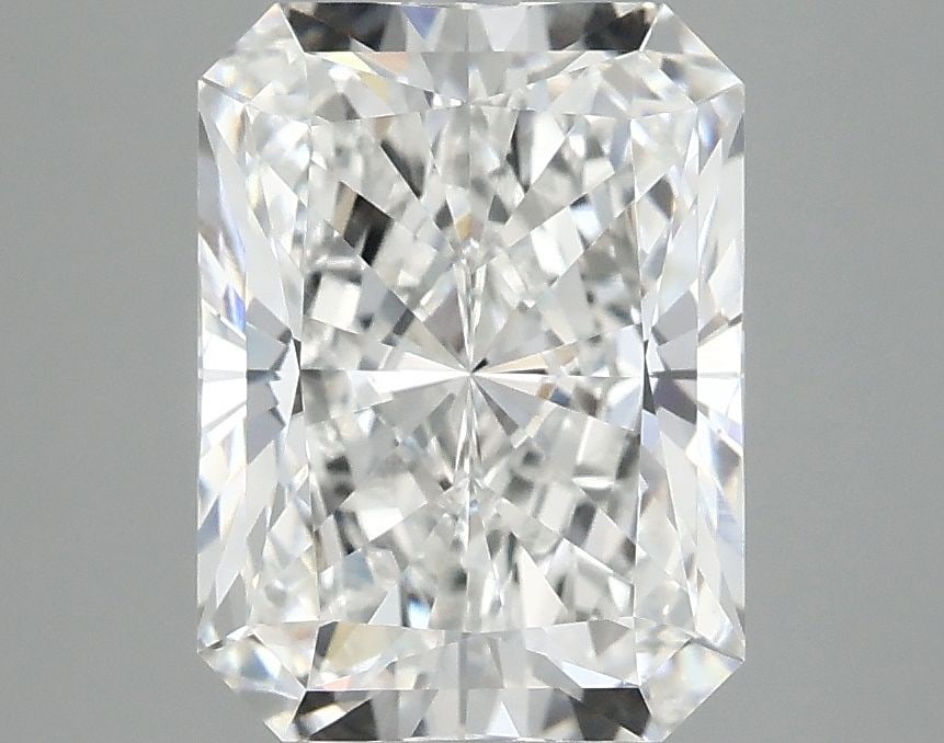 IGI Radiant 3.1ct E VVS2 - Loose Lab Diamond: IGI Radiant 3.1ct E VVS2 - Loose Lab Diamond This listing features IGI Radiant 3.1ct E VVS2 - Loose Lab Diamond. Item specifics are provided below. Item Specifics: Source: This Is A Real Diamond Grown