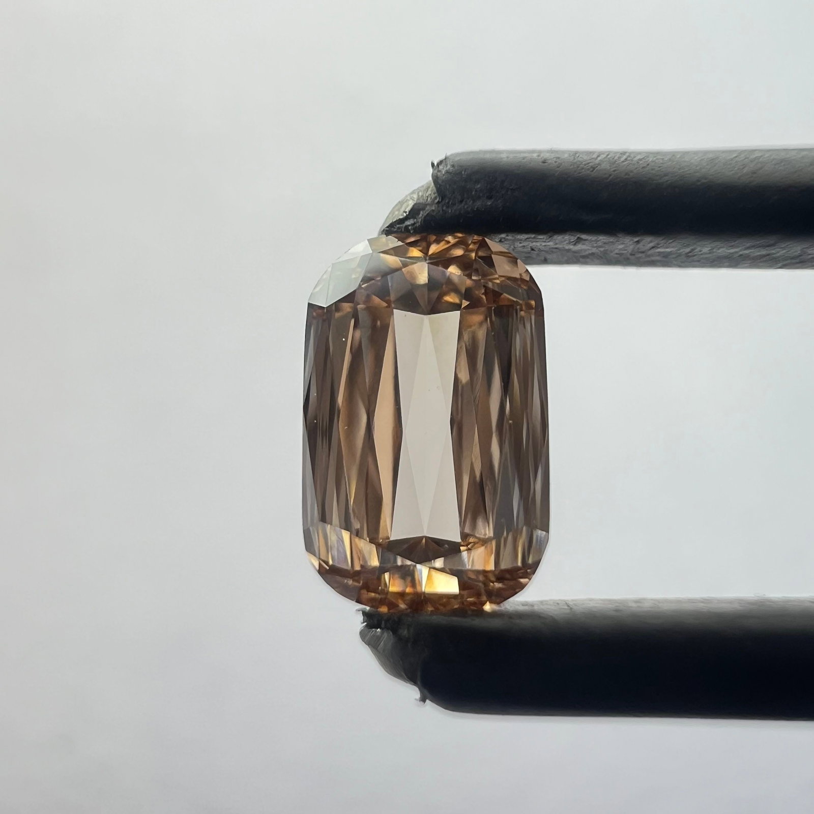 Other 0.51ct Champagne VVS2 - Loose Lab Diamond: Other 0.51ct Champagne VVS2 - Loose Lab Diamond This listing features Other 0.51ct Champagne VVS2 - Loose Lab Diamond. Item specifics are provided below. Item Specifics: Source: This Is A Real Diamond