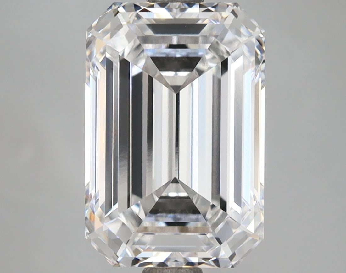 IGI Emerald 4.04ct D IF - Loose Lab Diamond: IGI Emerald 4.04ct D IF - Loose Lab Diamond This listing features IGI Emerald 4.04ct D IF - Loose Lab Diamond. Item specifics are provided below. Item Specifics: Source: This Is A Real Diamond Grown I