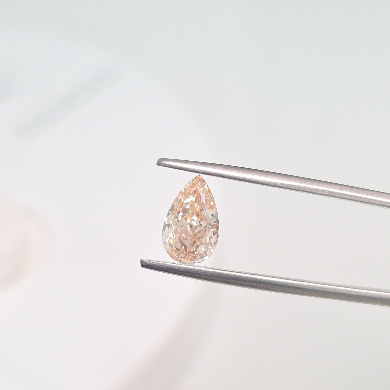 IGI Pear 1.67ct Fancy Intense Orangey Pink VVS2 - Loose Lab Diamond: IGI Pear 1.67ct Fancy Intense Orangey Pink VVS2 - Loose Lab Diamond This listing features IGI Pear 1.67ct Fancy Intense Orangey Pink VVS2 - Loose Lab Diamond. Item specifics are provided below. Item S