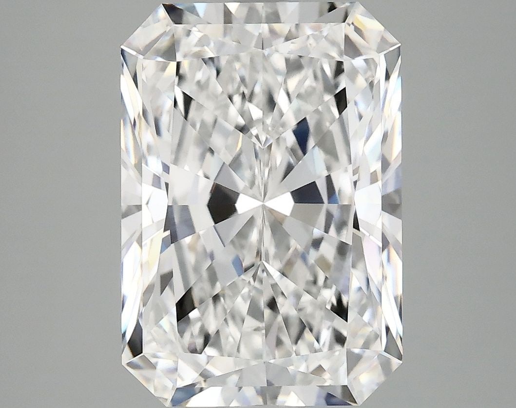 IGI Radiant 4.99ct D VVS2 - Loose Lab Diamond: IGI Radiant 4.99ct D VVS2 - Loose Lab Diamond This listing features IGI Radiant 4.99ct D VVS2 - Loose Lab Diamond. Item specifics are provided below. Item Specifics: Source: This Is A Real Diamond Gro