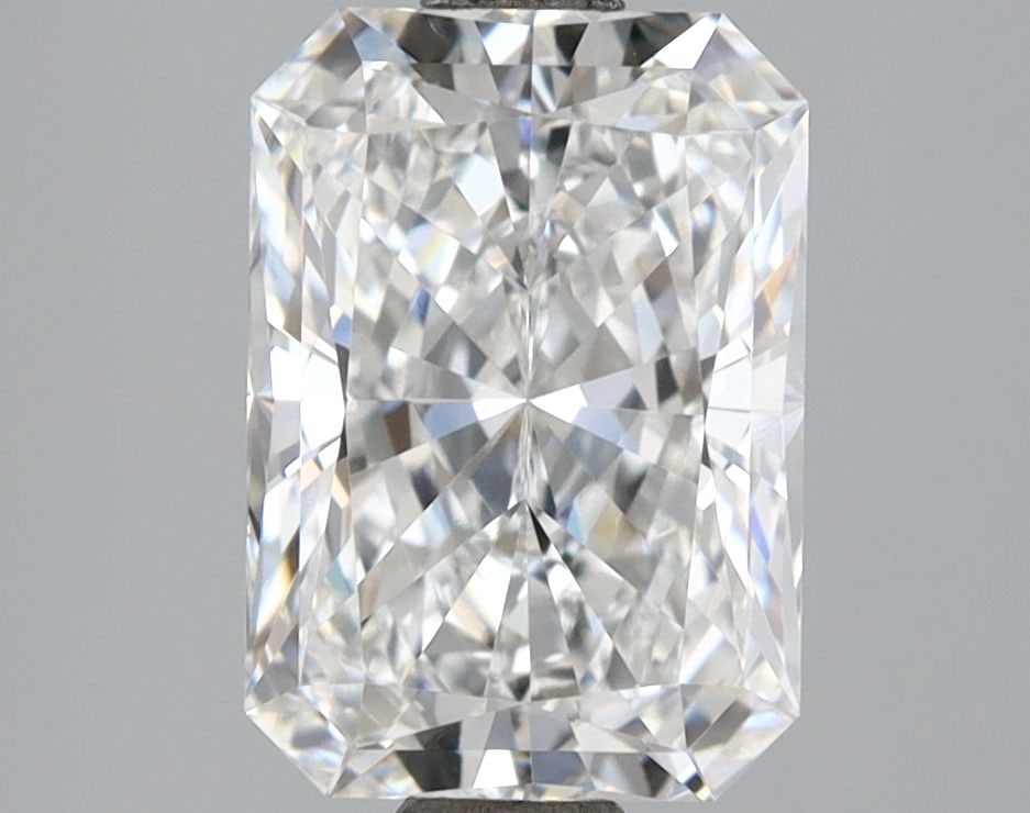 IGI Radiant 2.59ct D VVS2 - Loose Lab Diamond: IGI Radiant 2.59ct D VVS2 - Loose Lab Diamond This listing features IGI Radiant 2.59ct D VVS2 - Loose Lab Diamond. Item specifics are provided below. Item Specifics: Source: This Is A Real Diamond Gro