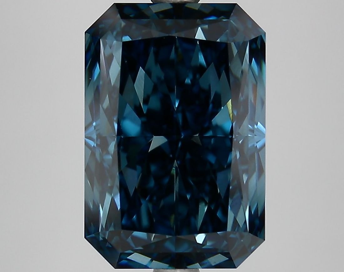 IGI Radiant 4.82ct Fancy Vivid Blue VVS2 - Loose Lab Diamond: IGI Radiant 4.82ct Fancy Vivid Blue VVS2 - Loose Lab Diamond This listing features IGI Radiant 4.82ct Fancy Vivid Blue VVS2 - Loose Lab Diamond. Item specifics are provided below. Item Specifics: Sour