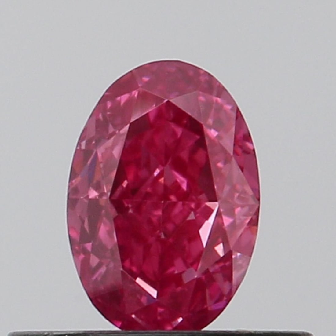 Oval 0.44ct Fancy Vivid Pink VVS2 - Loose Lab Diamond (1 of 1)