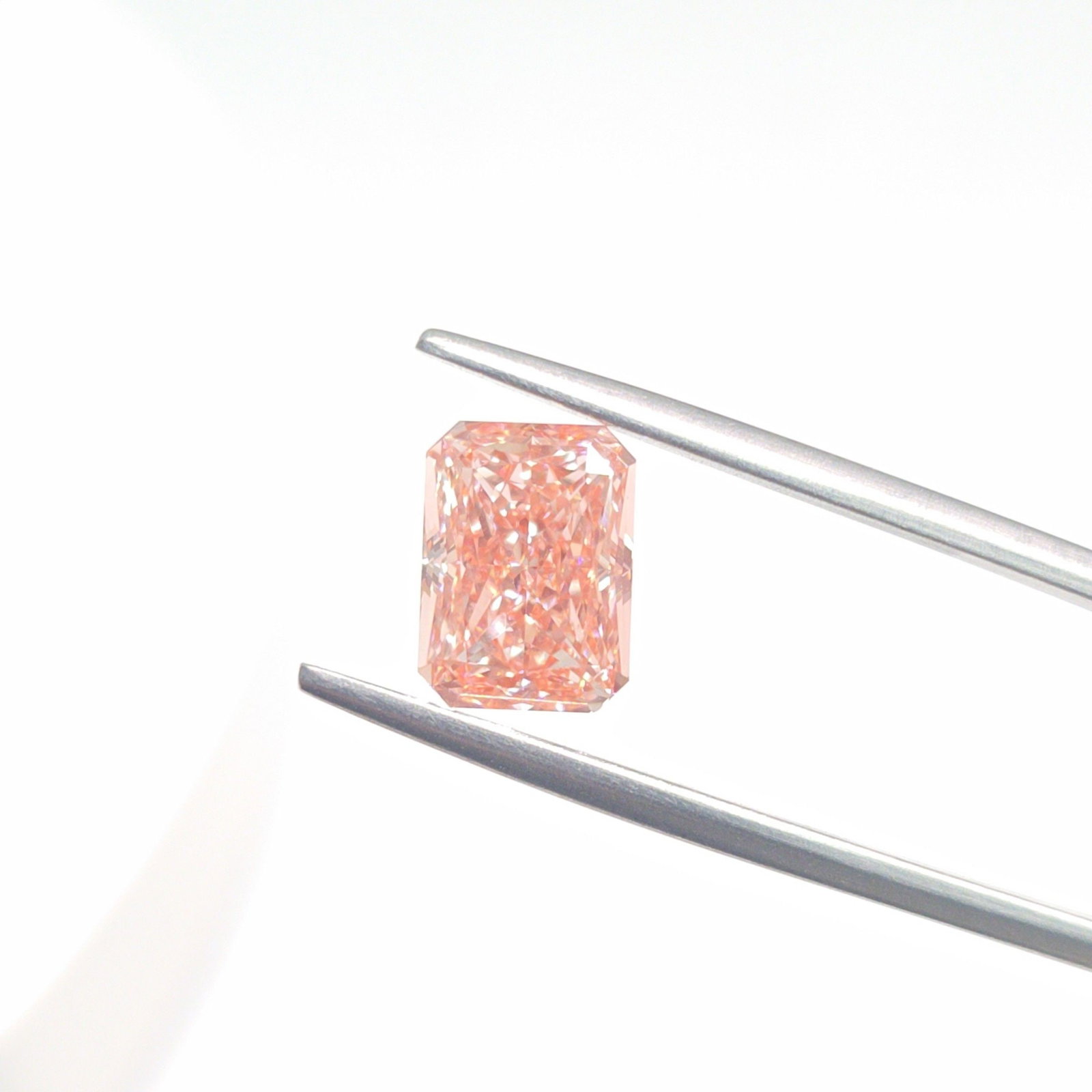 IGI Radiant 2.54ct Fancy Vivid Pink VVS2 - Loose Lab Diamond (1 of 1)