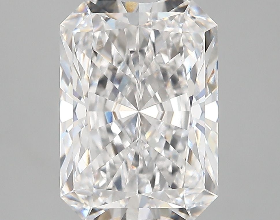 IGI Radiant 4.0ct E VVS2 - Loose Lab Diamond: IGI Radiant 4.0ct E VVS2 - Loose Lab Diamond This listing features IGI Radiant 4.0ct E VVS2 - Loose Lab Diamond. Item specifics are provided below. Item Specifics: Source: This Is A Real Diamond Grown