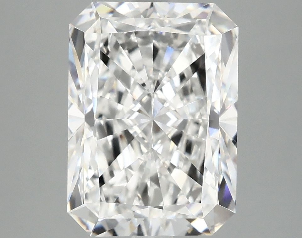 IGI Radiant 4.0ct E VVS2 - Loose Lab Diamond: IGI Radiant 4.0ct E VVS2 - Loose Lab Diamond This listing features IGI Radiant 4.0ct E VVS2 - Loose Lab Diamond. Item specifics are provided below. Item Specifics: Source: This Is A Real Diamond Grown