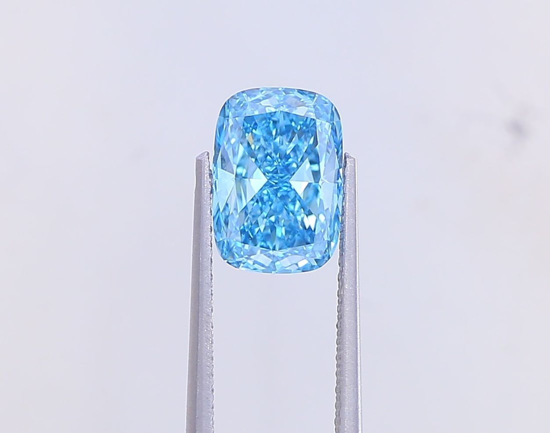 IGI Cushion Modified 2.05ct Fancy Vivid Blue VVS2 - Loose Lab Diamond: IGI Cushion Modified 2.05ct Fancy Vivid Blue VVS2 - Loose Lab Diamond This listing features IGI Cushion Modified 2.05ct Fancy Vivid Blue VVS2 - Loose Lab Diamond. Item specifics are provided below. It