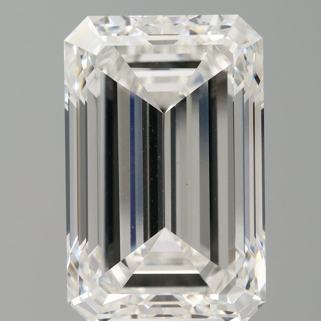 IGI Emerald 9.03ct F VVS2 - Loose Lab Diamond: IGI Emerald 9.03ct F VVS2 - Loose Lab Diamond This listing features IGI Emerald 9.03ct F VVS2 - Loose Lab Diamond. Item specifics are provided below. Item Specifics: Source: This Is A Real Diamond Gro