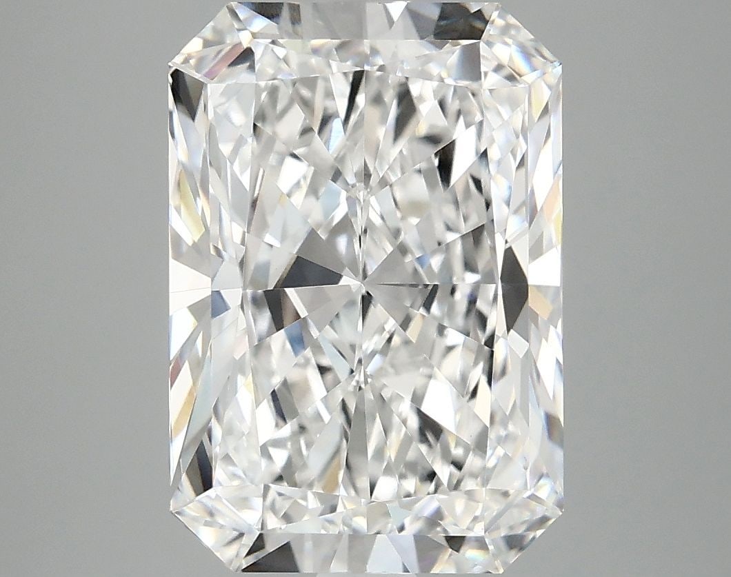 IGI Radiant 4.99ct E VVS2 - Loose Lab Diamond: IGI Radiant 4.99ct E VVS2 - Loose Lab Diamond This listing features IGI Radiant 4.99ct E VVS2 - Loose Lab Diamond. Item specifics are provided below. Item Specifics: Source: This Is A Real Diamond Gro